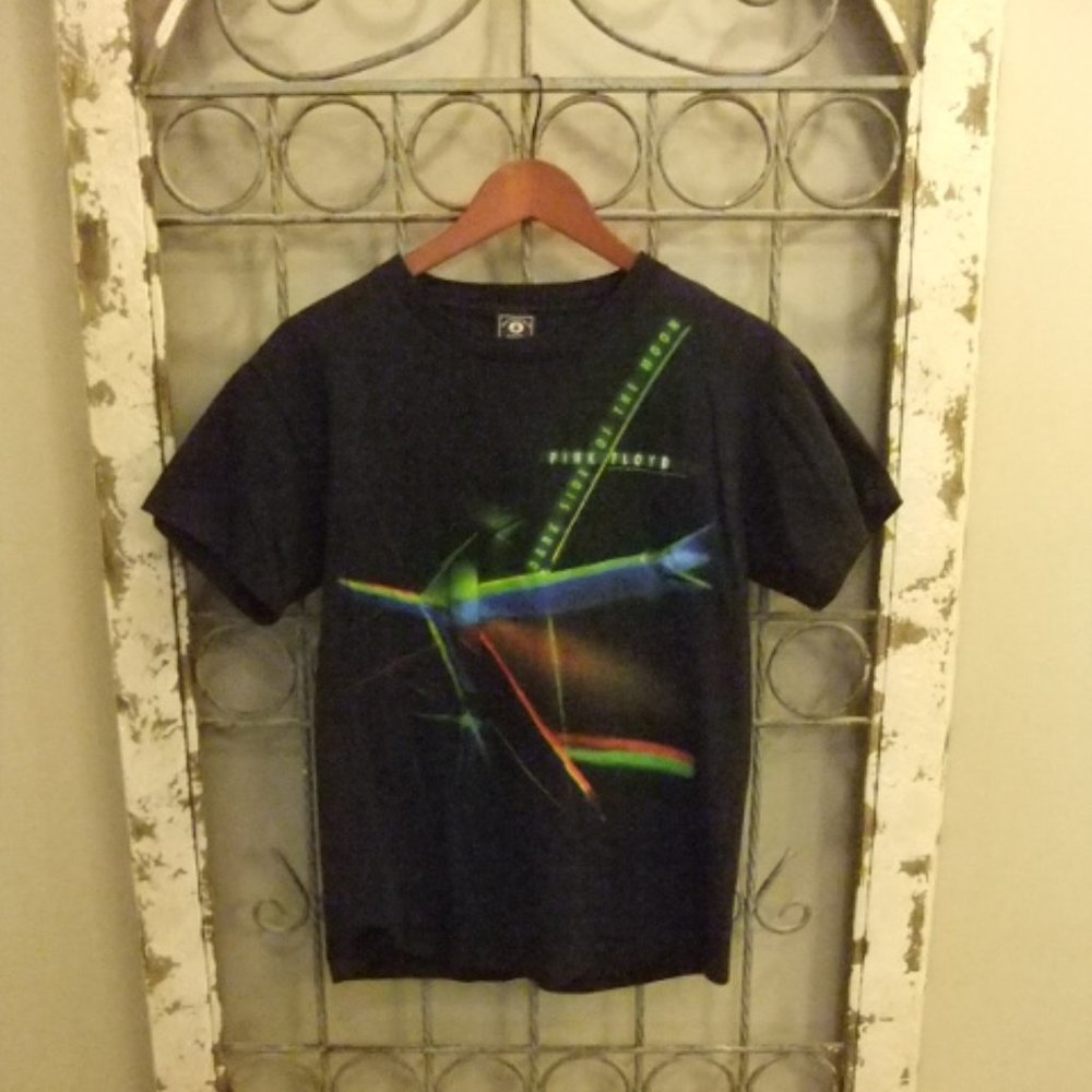 PINK FLOYD DARK SIDE OF THE MOON CREWNECK PULLOVER S/S SHIRT- SMALL